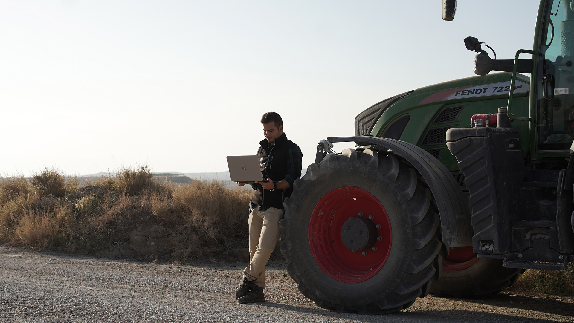 Tertulia sobre trabajo en el sector primario